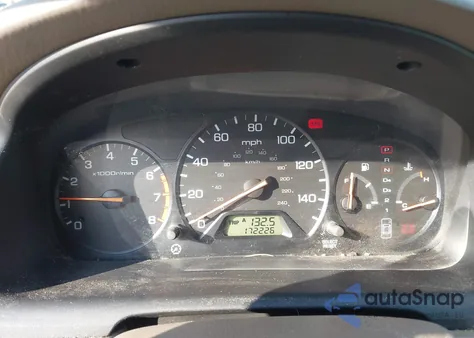 2000 Honda Accord 2.3 Lx из США, поврежденный, VIN 3HGCG665XYG706853